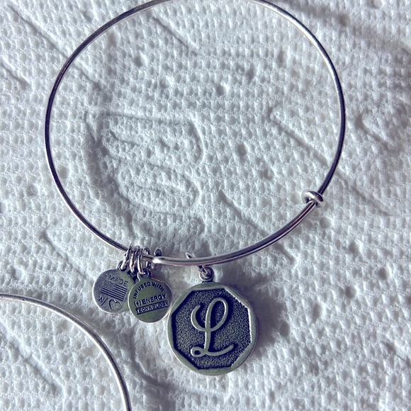 6 Alex and Ani Bracelets - Picture 6 of 7